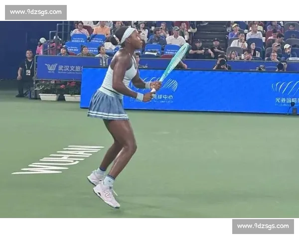 武网新后高芙：夺冠即开唱，球场外藏不住的才艺